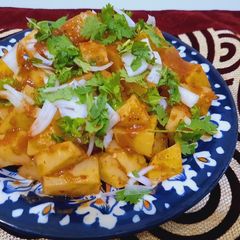 A picture of Aloo chat.