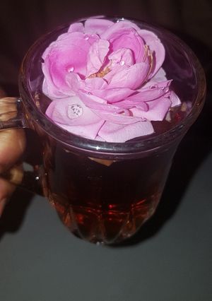 A picture of Pink rose tea.