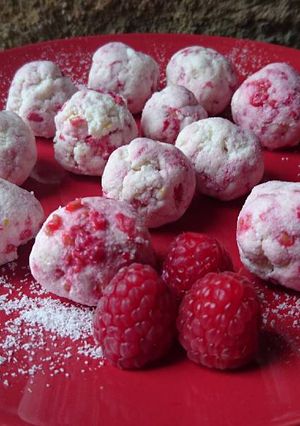 Málnás - citromos proteines cheesecake golyó recept fotója
