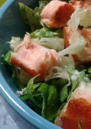A picture of Salamon caesar salad.