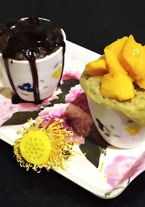 A picture of Cocoa chocolate cup cake & Mango cup cake.