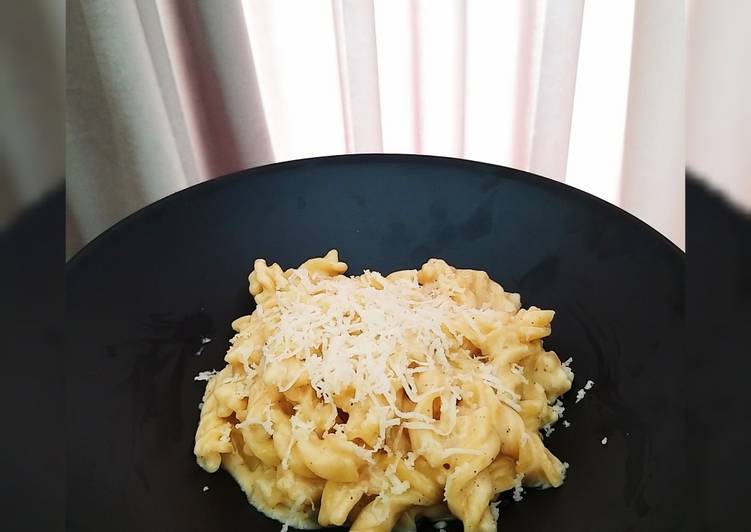 (Fusilli) Mac and Cheese