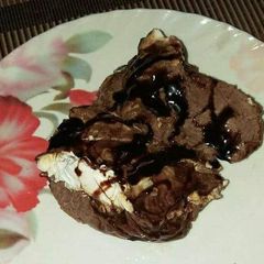 A picture of Oreo Biscuit Ice Cream.