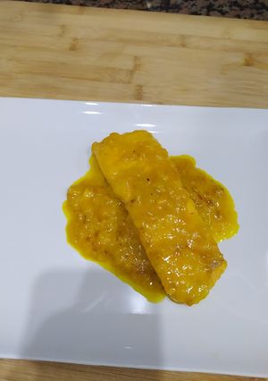 Una foto de Salmón en salsa de naranja