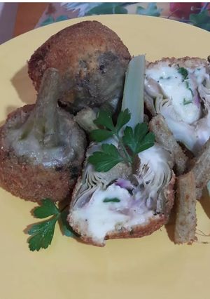 Foto di Carciofi imbottiti e fritti