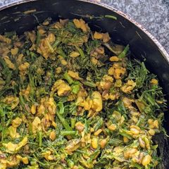 A picture of Dill sabzi.