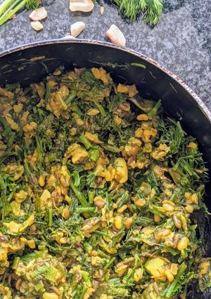 A picture of Dill sabzi.