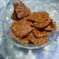 A picture of Groundnut cake.