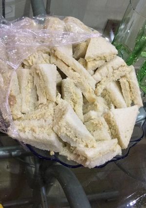 A picture of Chicken egg sandwiches.
