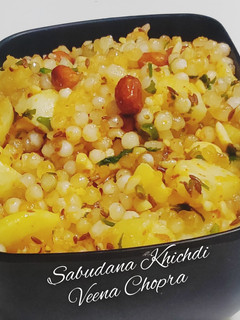 साबूदाना खिचड़ी (sabudana khichdi recipe in Hindi) रेसिपी मुख्य फोटो