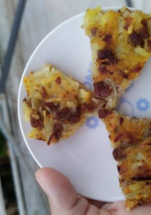 Hình của món Pizza khoai tây thịt bò.