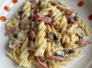 Gambar pasta fusilli saus creamy