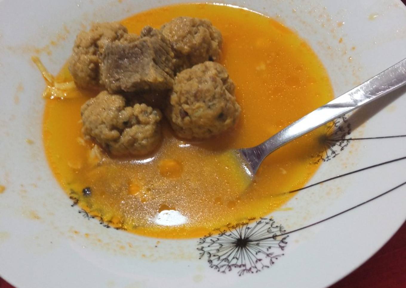Guisado de ternera y albóndigas