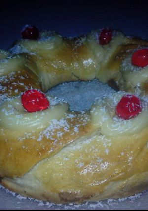 Una foto de Rosca de Reyes o Pascuas