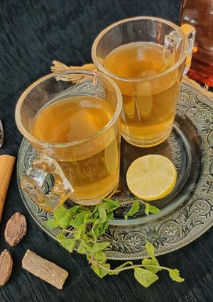 A picture of Desi Kadha.