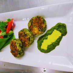 A picture of Hara bhara kabab.