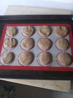 A picture of Simple pb cookies.
