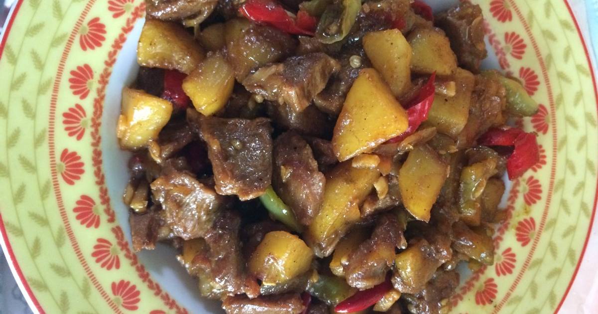 Resep Oseng" mercon daging sapi+kentang kitaberbagi oleh rinitami