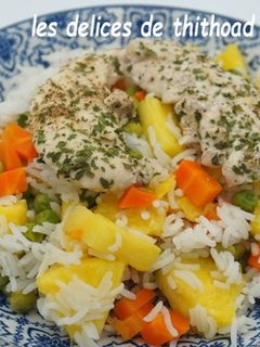 Une photo de Salade de riz, poulet et ananas