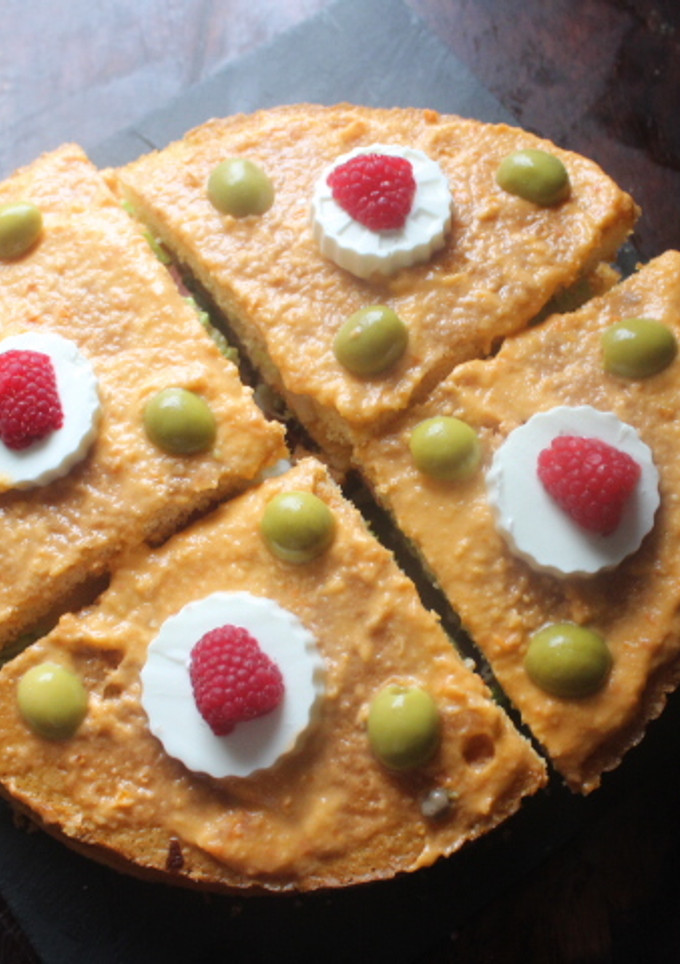 Una foto de Pastel de jamón, mortadela y queso