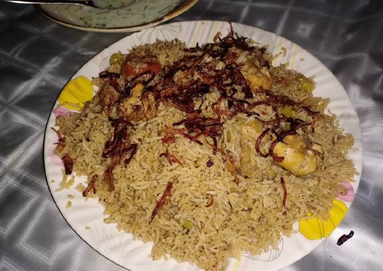 Chicken lucknowi Pulaao