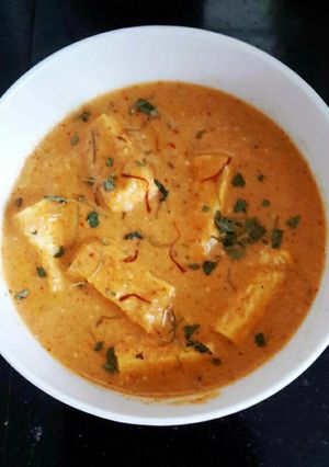 பன்னீர் பால் கிரேவி (Paneer Paal Gravy Recipe in tamil) செய்முறை முக்கிய புகைப்படம்