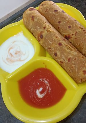 इंस्टेंट आलू पराठा (instant aloo paratha recipe in Hindi) रेसिपी मुख्य फोटो