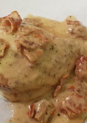 A picture of Chicken with Sun-Dried Tomato Cream Sauce.