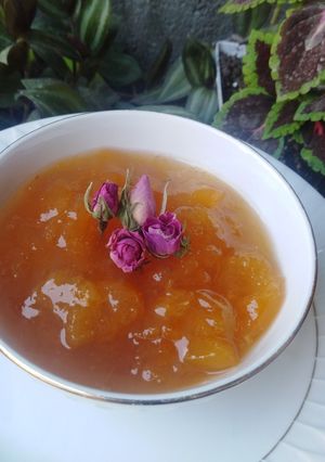 عکسی از دستور مرباا زردآلو 😋😋