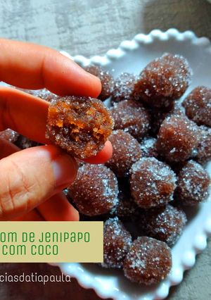 Foto de Bombom de jenipapo com coco