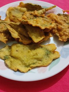 पालक   पकोड़ा रेसिपी मुख्य फोटो