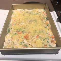 A picture of White sauce cheesy chicken casserole.