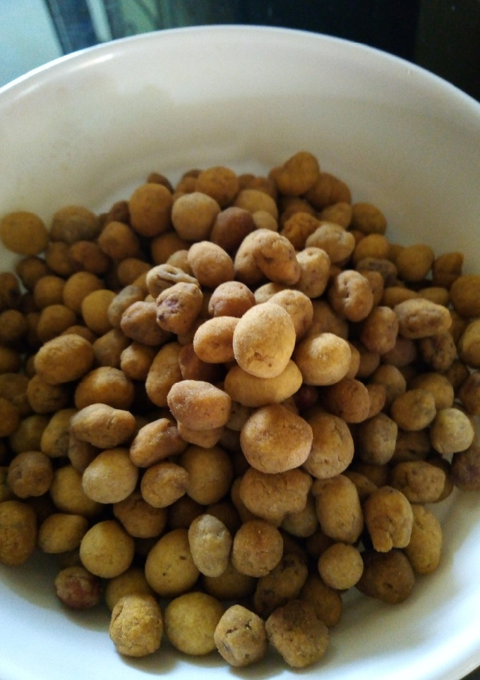 A picture of Peanut.
