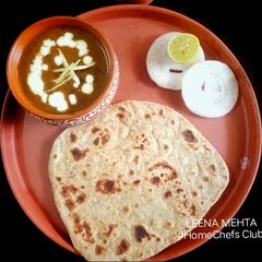 A picture of Daal Bukhara.