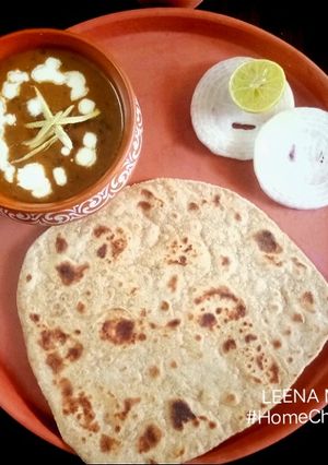 A picture of Daal Bukhara.