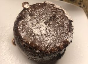 Una foto de Volcán de Chocolate al microondas