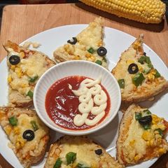 A picture of Sourdough bread pizza.