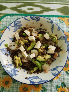 Una foto de Ensalada lenteja caviar a mi estilo