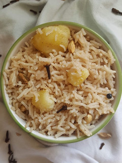 A picture of Aloo Pulao (potato rice).