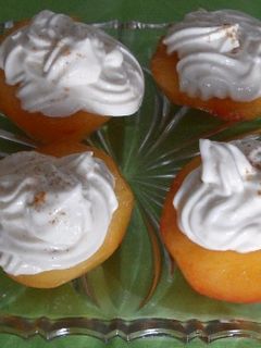 Una foto de Frutas rellenas de crema