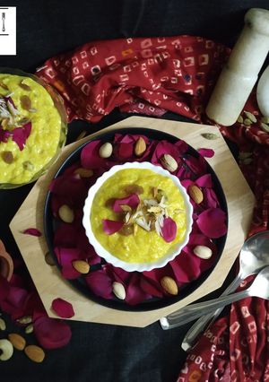 ટ્રેડિશનલ વર્મીસેલી ખીર (Traditional Vermicelli Kheer Recipe In Gujarati) રેસીપી મુખ્ય ફોટો