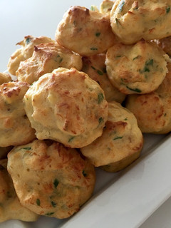 Una foto de Buñuelos de bacalao al horno