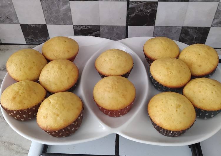 Recipe of Quick Vanilla cupcakes