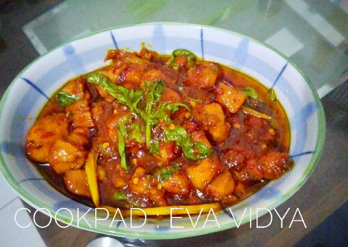 Resep Ayam Rica-Rica Kemangi Bumbu Kuning oleh eva vidya - Cookpad