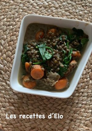 Une photo de Soupe lentilles épinard carottes lait de coco au Thermomix