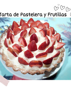 Una foto de Tarta de Crema Pastelera y Frutillas