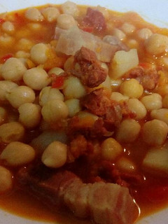 Una foto de Garbanzos a mi manera