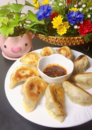 Hình của món Sủi cảo chiên bằng nước.món ăn Nhật Bản (Gyoza).