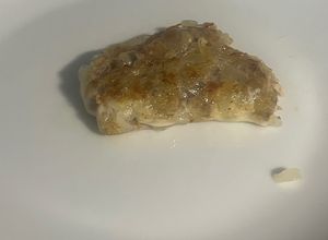 Una foto de Obleas de arroz rellenas de pollo, verduras y queso