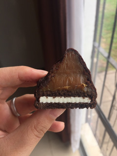 Una foto de Conitos de dulce de leche con base oreo